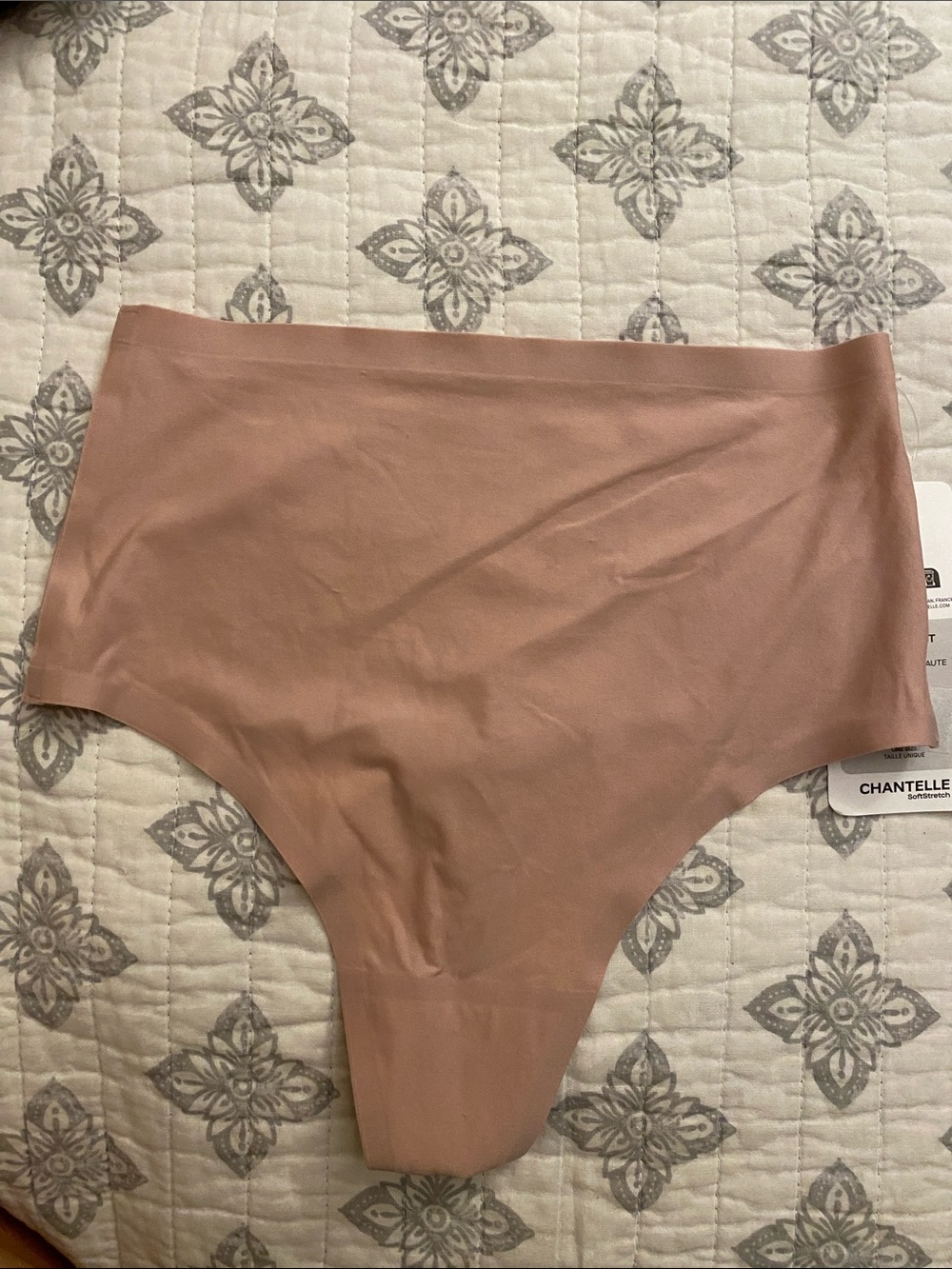 Chantelle Seamless High-Waist Thong